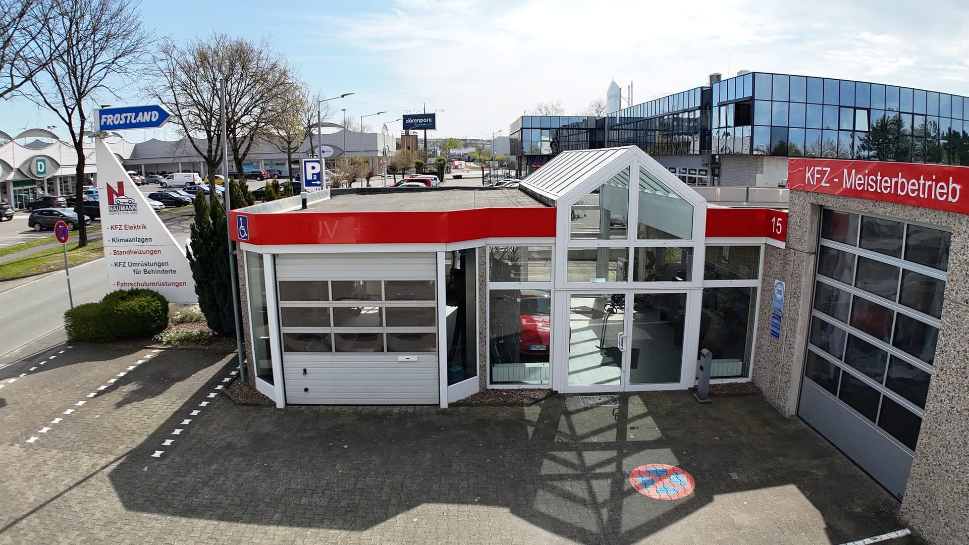 Luftaufnahme des Naumann Hightec Standorts in Paderborn