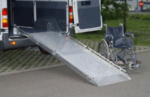 Aluminium Rollstuhlrampe zum Einbau in Heck- oder Seitentür