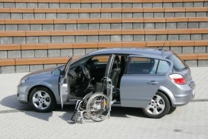 EDAG Rollstuhl Verladehilfen